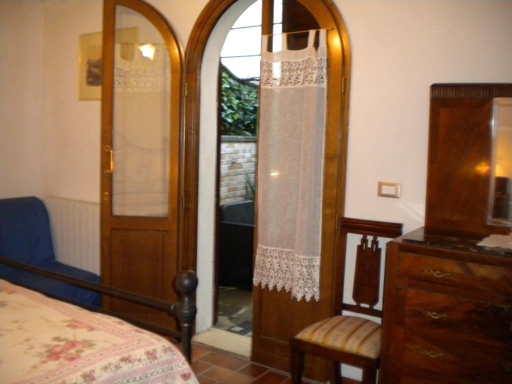 Appartamento Ciocci San Gimignano Habitación foto